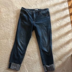 Super comfy LOFT jeans - only worn once!